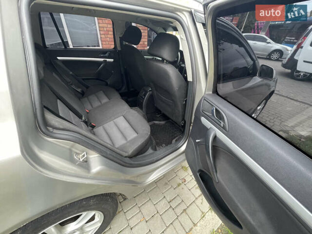 Серый Шкода Октавия, объемом двигателя 1.6 л и пробегом 305 тыс. км за 5200 $, фото 11 на Automoto.ua