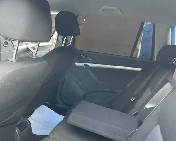 Серый Шкода Октавия, объемом двигателя 1.6 л и пробегом 253 тыс. км за 4700 $, фото 38 на Automoto.ua