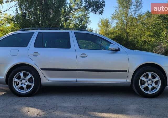Сірий Шкода Октавія, об'ємом двигуна 1.6 л та пробігом 300 тис. км за 8500 $, фото 7 на Automoto.ua