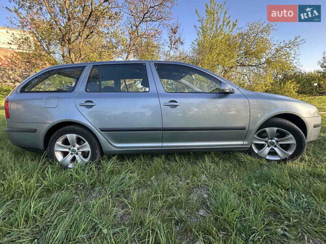 Серый Шкода Октавия, объемом двигателя 1.6 л и пробегом 202 тыс. км за 5500 $, фото 10 на Automoto.ua