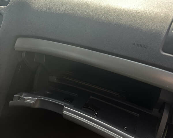 Сірий Шкода Октавія, об'ємом двигуна 2 л та пробігом 211 тис. км за 5100 $, фото 17 на Automoto.ua