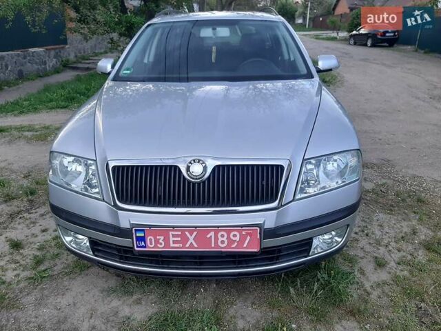 Серый Шкода Октавия, объемом двигателя 1.6 л и пробегом 220 тыс. км за 6400 $, фото 108 на Automoto.ua