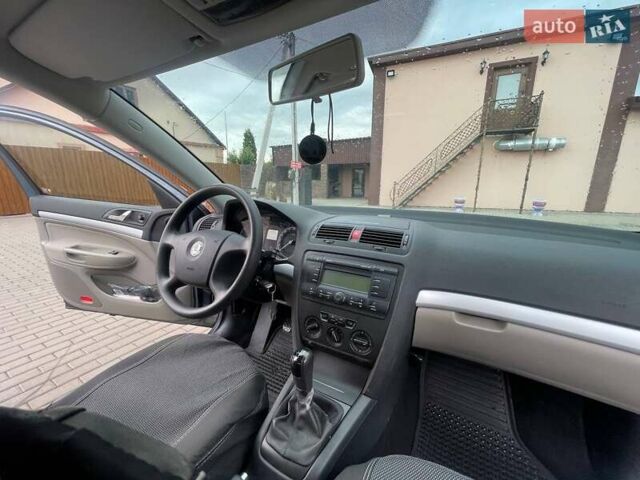 Серый Шкода Октавия, объемом двигателя 1.6 л и пробегом 228 тыс. км за 6250 $, фото 9 на Automoto.ua