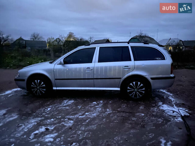 Шкода Октавия 2006 в Коростене на Automoto.ua Серый Шкода Октавия, объемом двигателя 1.9 л и пробегом 330 тыс. км за 4800 $, фото 1 на Automoto.ua