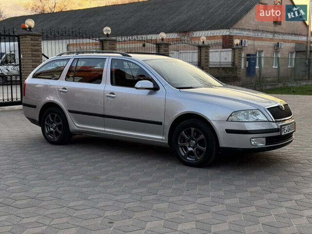Серый Шкода Октавия, объемом двигателя 1.6 л и пробегом 277 тыс. км за 6300 $, фото 2 на Automoto.ua