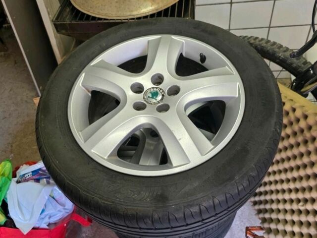 Серый Шкода Октавия, объемом двигателя 1.6 л и пробегом 224 тыс. км за 3999 $, фото 19 на Automoto.ua