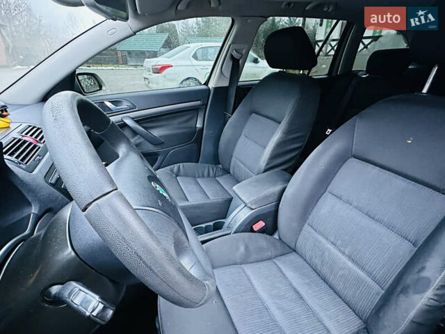 Серый Шкода Октавия, объемом двигателя 2 л и пробегом 319 тыс. км за 5900 $, фото 8 на Automoto.ua