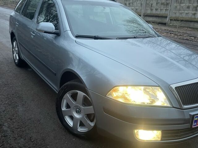 Серый Шкода Октавия, объемом двигателя 1.6 л и пробегом 188 тыс. км за 6700 $, фото 1 на Automoto.ua