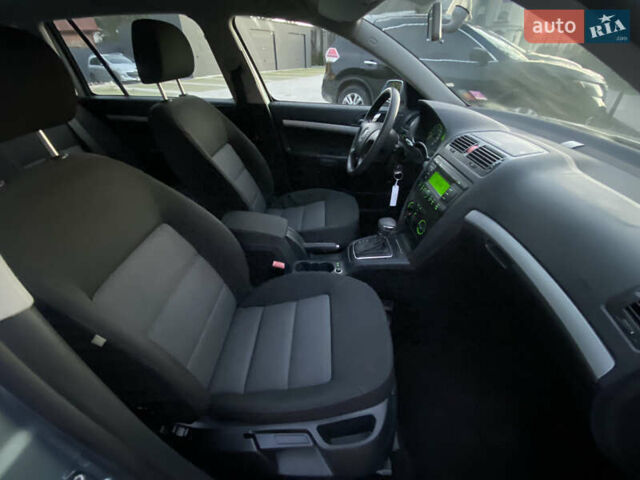 Шкода Октавия 2006 в Самборе на Automoto.ua Серый Шкода Октавия, объемом двигателя 1.6 л и пробегом 230 тыс. км за 6899 $, фото 39 на Automoto.ua