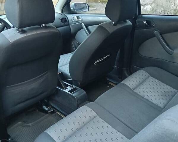 Серый Шкода Октавия, объемом двигателя 1.6 л и пробегом 275 тыс. км за 4500 $, фото 5 на Automoto.ua