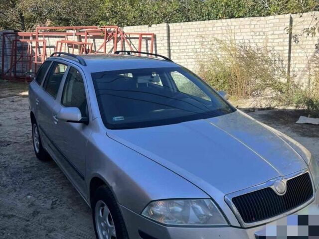 Серый Шкода Октавия, объемом двигателя 2 л и пробегом 300 тыс. км за 2250 $, фото 3 на Automoto.ua