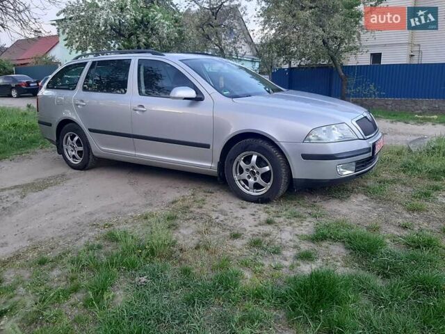 Серый Шкода Октавия, объемом двигателя 1.6 л и пробегом 220 тыс. км за 6200 $, фото 90 на Automoto.ua