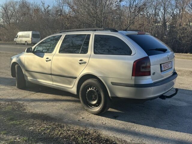 Серый Шкода Октавия, объемом двигателя 2 л и пробегом 280 тыс. км за 3950 $, фото 4 на Automoto.ua