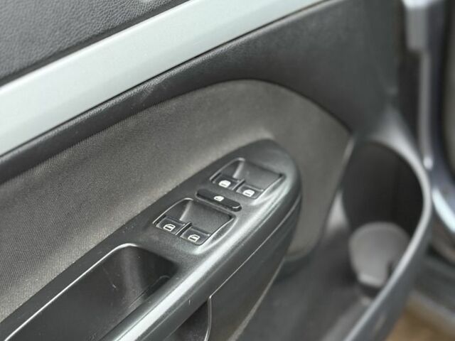 Серый Шкода Октавия, объемом двигателя 1.9 л и пробегом 310 тыс. км за 3300 $, фото 5 на Automoto.ua