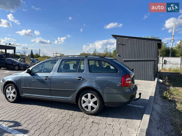 Серый Шкода Октавия, объемом двигателя 1.6 л и пробегом 290 тыс. км за 6900 $, фото 4 на Automoto.ua