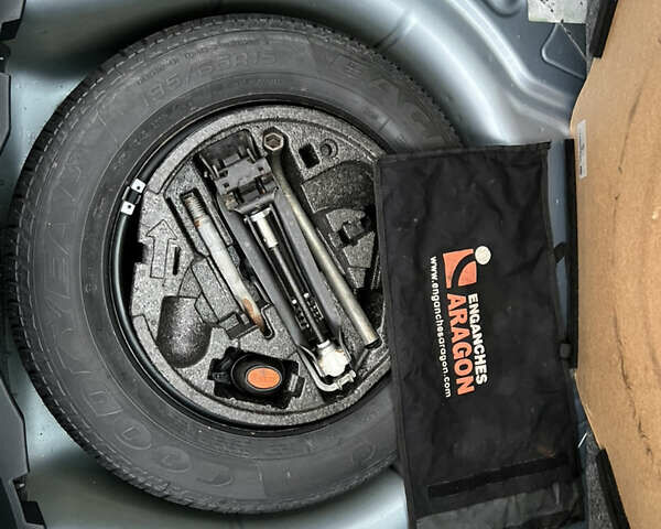 Серый Шкода Октавия, объемом двигателя 1.6 л и пробегом 217 тыс. км за 5700 $, фото 49 на Automoto.ua