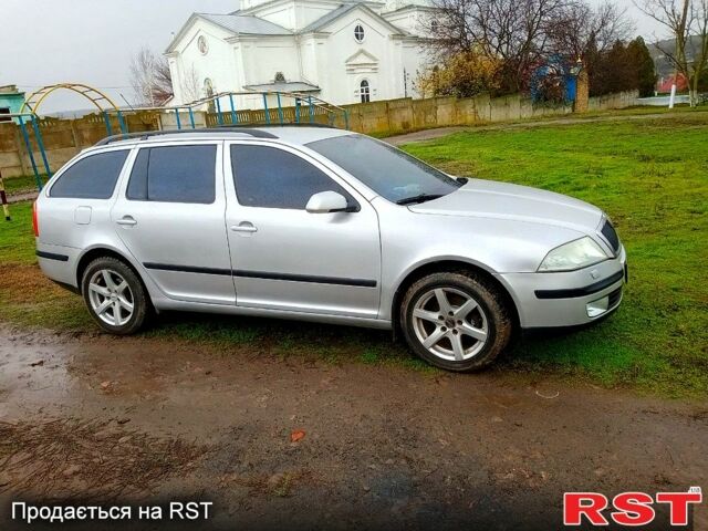 Серый Шкода Октавия, объемом двигателя 1.6 л и пробегом 260 тыс. км за 5600 $, фото 2 на Automoto.ua