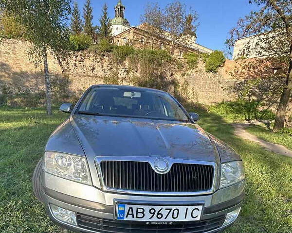 Серый Шкода Октавия, объемом двигателя 1.6 л и пробегом 202 тыс. км за 5500 $, фото 4 на Automoto.ua