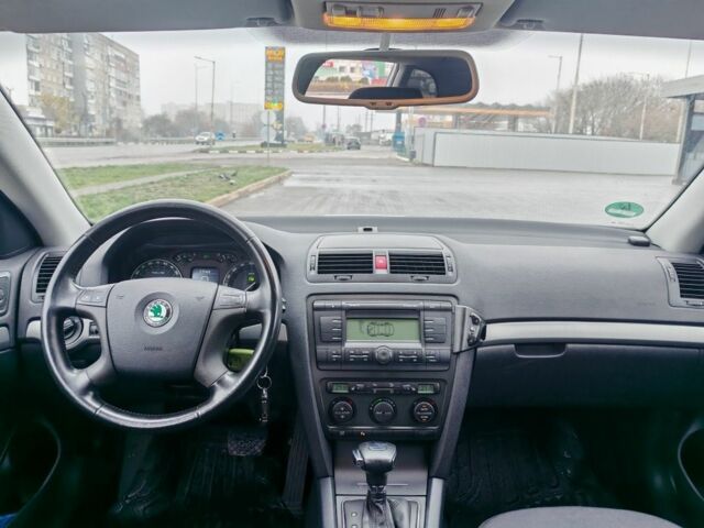 Серый Шкода Октавия, объемом двигателя 1.6 л и пробегом 224 тыс. км за 6500 $, фото 11 на Automoto.ua