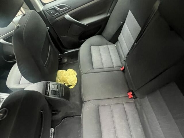 Серый Шкода Октавия, объемом двигателя 0 л и пробегом 370 тыс. км за 3000 $, фото 3 на Automoto.ua