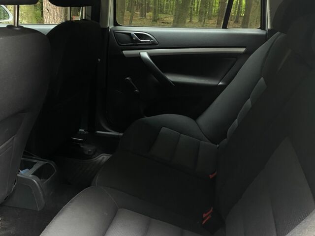 Серый Шкода Октавия, объемом двигателя 1.6 л и пробегом 245 тыс. км за 4700 $, фото 8 на Automoto.ua