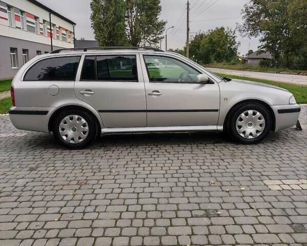 Серый Шкода Октавия, объемом двигателя 1.6 л и пробегом 220 тыс. км за 4500 $, фото 5 на Automoto.ua