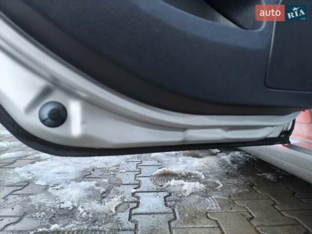 Серый Шкода Октавия, объемом двигателя 1.6 л и пробегом 196 тыс. км за 5950 $, фото 19 на Automoto.ua