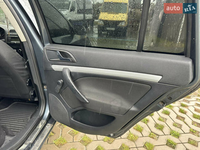 Сірий Шкода Октавія, об'ємом двигуна 1.6 л та пробігом 223 тис. км за 5650 $, фото 12 на Automoto.ua