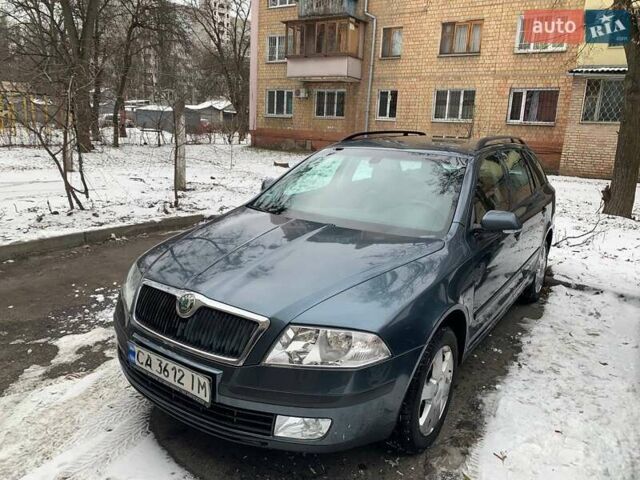 Серый Шкода Октавия, объемом двигателя 2 л и пробегом 328 тыс. км за 6981 $, фото 2 на Automoto.ua