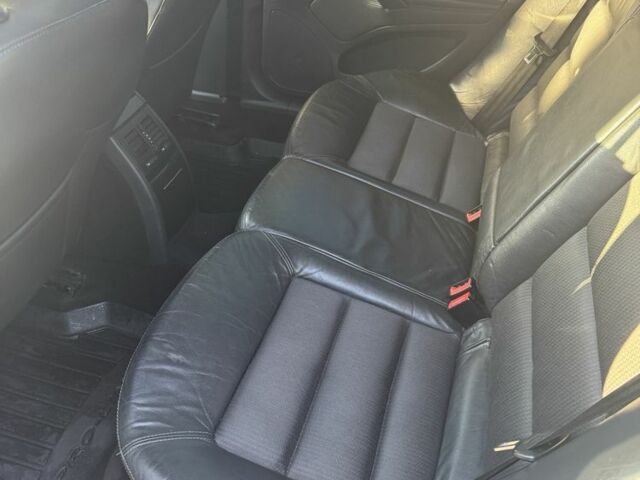 Серый Шкода Октавия, объемом двигателя 2 л и пробегом 280 тыс. км за 3950 $, фото 5 на Automoto.ua