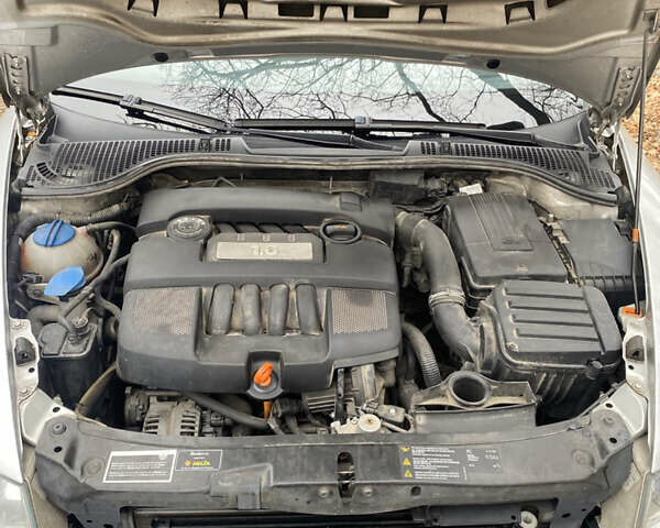 Серый Шкода Октавия, объемом двигателя 1.6 л и пробегом 201 тыс. км за 6000 $, фото 14 на Automoto.ua