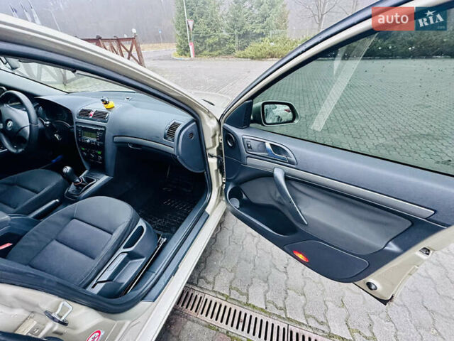 Серый Шкода Октавия, объемом двигателя 2 л и пробегом 319 тыс. км за 5900 $, фото 14 на Automoto.ua