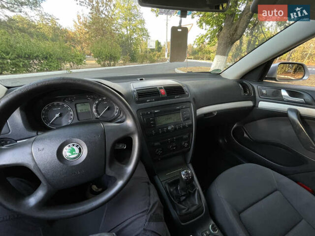 Шкода Октавія 2006 у Одесі на Automoto.ua Сірий Шкода Октавія, об'ємом двигуна 1.9 л та пробігом 305 тис. км за 3030 $, фото 18 на Automoto.ua