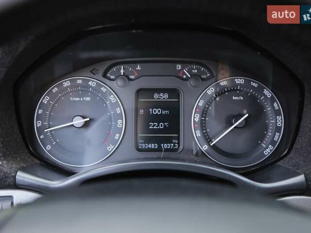 Серый Шкода Октавия, объемом двигателя 1.6 л и пробегом 293 тыс. км за 5000 $, фото 16 на Automoto.ua