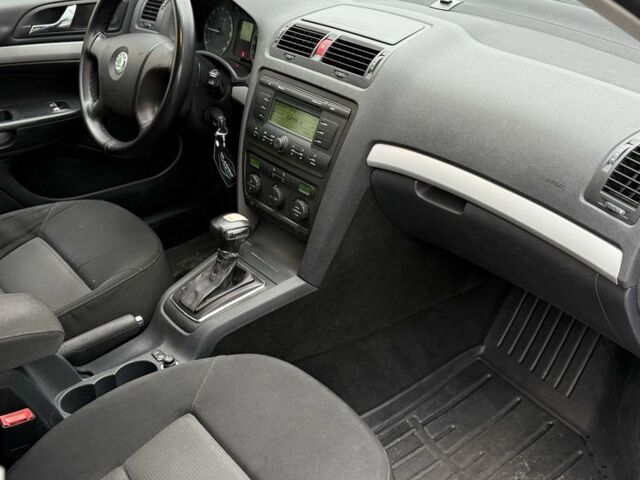 Серый Шкода Октавия, объемом двигателя 1.9 л и пробегом 287 тыс. км за 5250 $, фото 9 на Automoto.ua