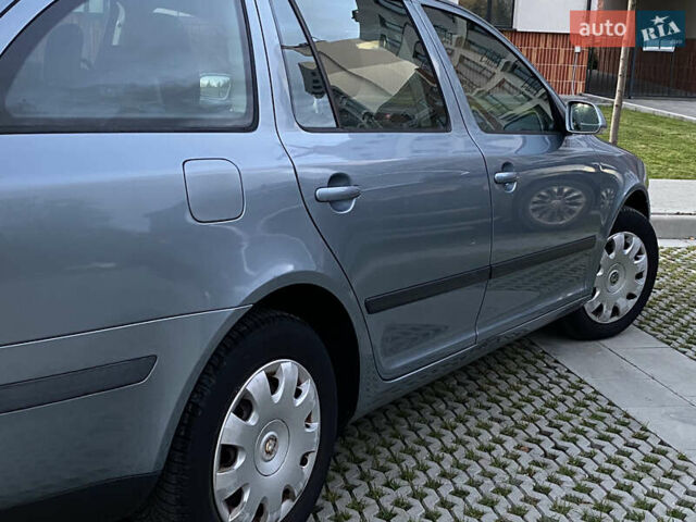Сірий Шкода Октавія, об'ємом двигуна 1.6 л та пробігом 230 тис. км за 6999 $, фото 30 на Automoto.ua