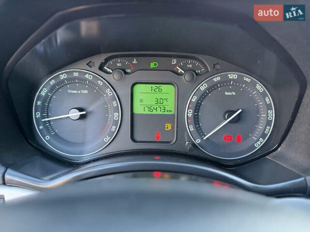 Серый Шкода Октавия, объемом двигателя 1.6 л и пробегом 170 тыс. км за 6500 $, фото 28 на Automoto.ua