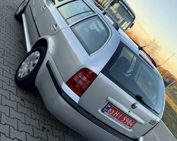 Сірий Шкода Октавія, об'ємом двигуна 1.6 л та пробігом 210 тис. км за 4399 $, фото 18 на Automoto.ua