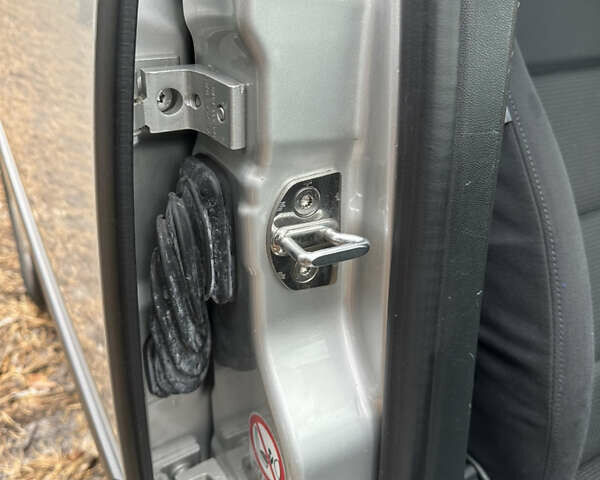 Шкода Октавия 2006 в Киеве на Automoto.ua Серый Шкода Октавия, объемом двигателя 1.6 л и пробегом 249 тыс. км за 6350 $, фото 12 на Automoto.ua