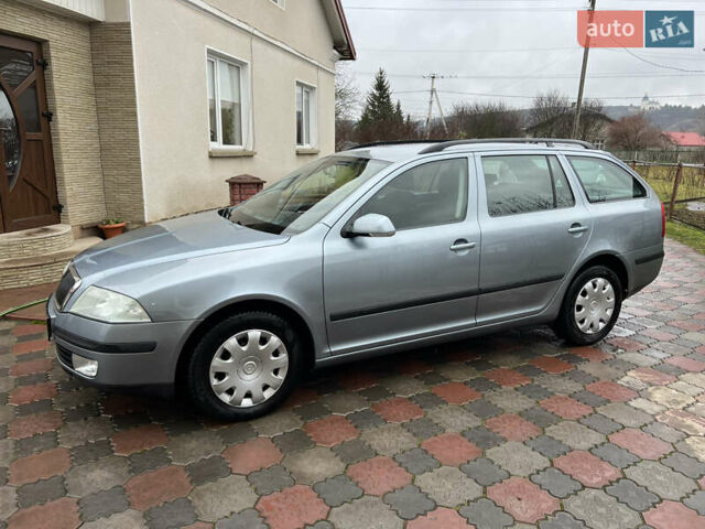 Серый Шкода Октавия, объемом двигателя 1.6 л и пробегом 217 тыс. км за 5700 $, фото 2 на Automoto.ua