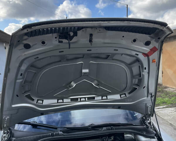 Серый Шкода Октавия, объемом двигателя 1.6 л и пробегом 253 тыс. км за 4700 $, фото 8 на Automoto.ua