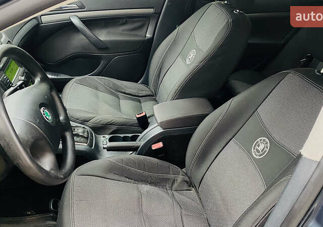 Серый Шкода Октавия, объемом двигателя 1.6 л и пробегом 243 тыс. км за 6500 $, фото 6 на Automoto.ua