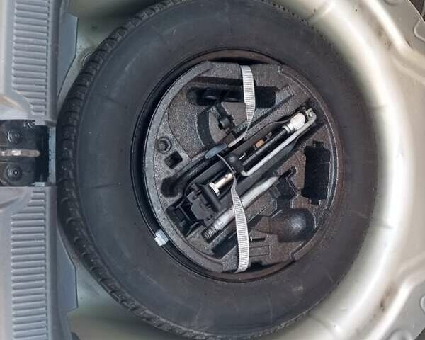 Серый Шкода Октавия, объемом двигателя 1.6 л и пробегом 176 тыс. км за 5950 $, фото 15 на Automoto.ua