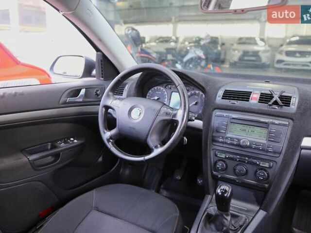 Серый Шкода Октавия, объемом двигателя 1.6 л и пробегом 293 тыс. км за 5000 $, фото 12 на Automoto.ua