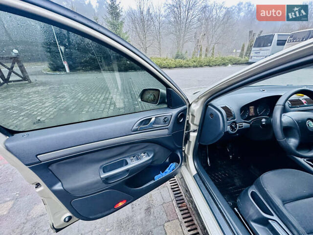 Серый Шкода Октавия, объемом двигателя 2 л и пробегом 319 тыс. км за 5900 $, фото 7 на Automoto.ua