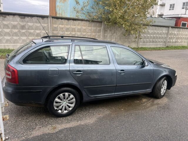 Серый Шкода Октавия, объемом двигателя 1.9 л и пробегом 300 тыс. км за 2750 $, фото 2 на Automoto.ua