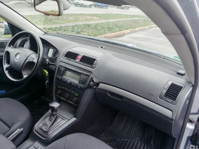 Серый Шкода Октавия, объемом двигателя 1.6 л и пробегом 224 тыс. км за 6500 $, фото 13 на Automoto.ua