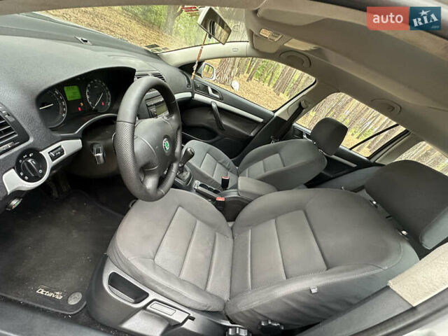 Шкода Октавия 2006 в Киеве на Automoto.ua Серый Шкода Октавия, объемом двигателя 1.6 л и пробегом 249 тыс. км за 6350 $, фото 19 на Automoto.ua