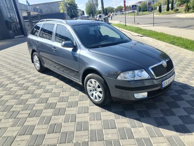 Серый Шкода Октавия, объемом двигателя 1.9 л и пробегом 288 тыс. км за 6800 $, фото 2 на Automoto.ua