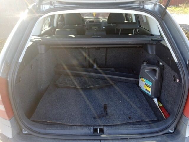 Серый Шкода Октавия, объемом двигателя 2 л и пробегом 200 тыс. км за 7700 $, фото 5 на Automoto.ua